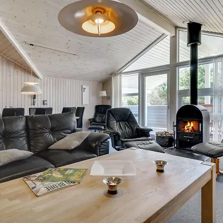 Euphemia - 900m From The Sea By Interhome بيت للعطل