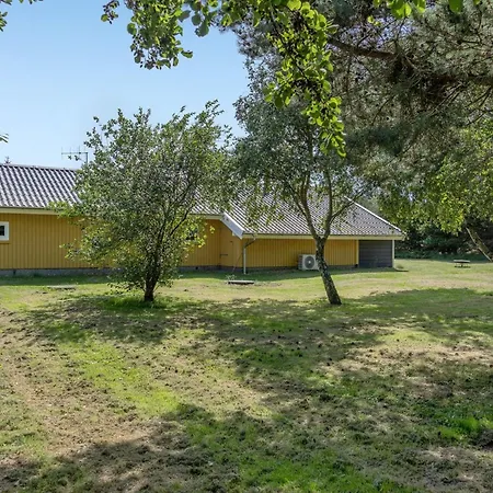 Prázdninový dům Euphemia - 900m From The Sea By Interhome Vejers Strand